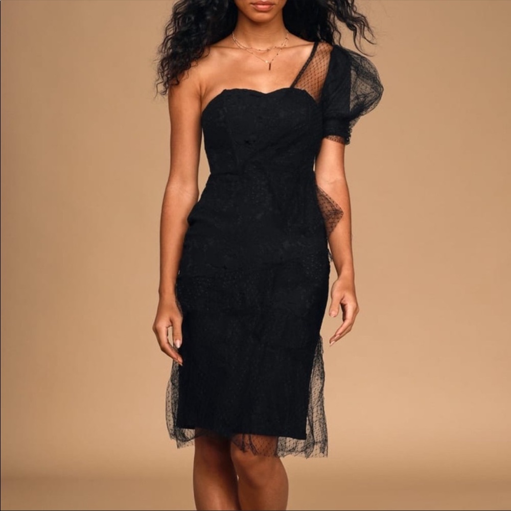 Lulus black one puff shoulder cocktail dress